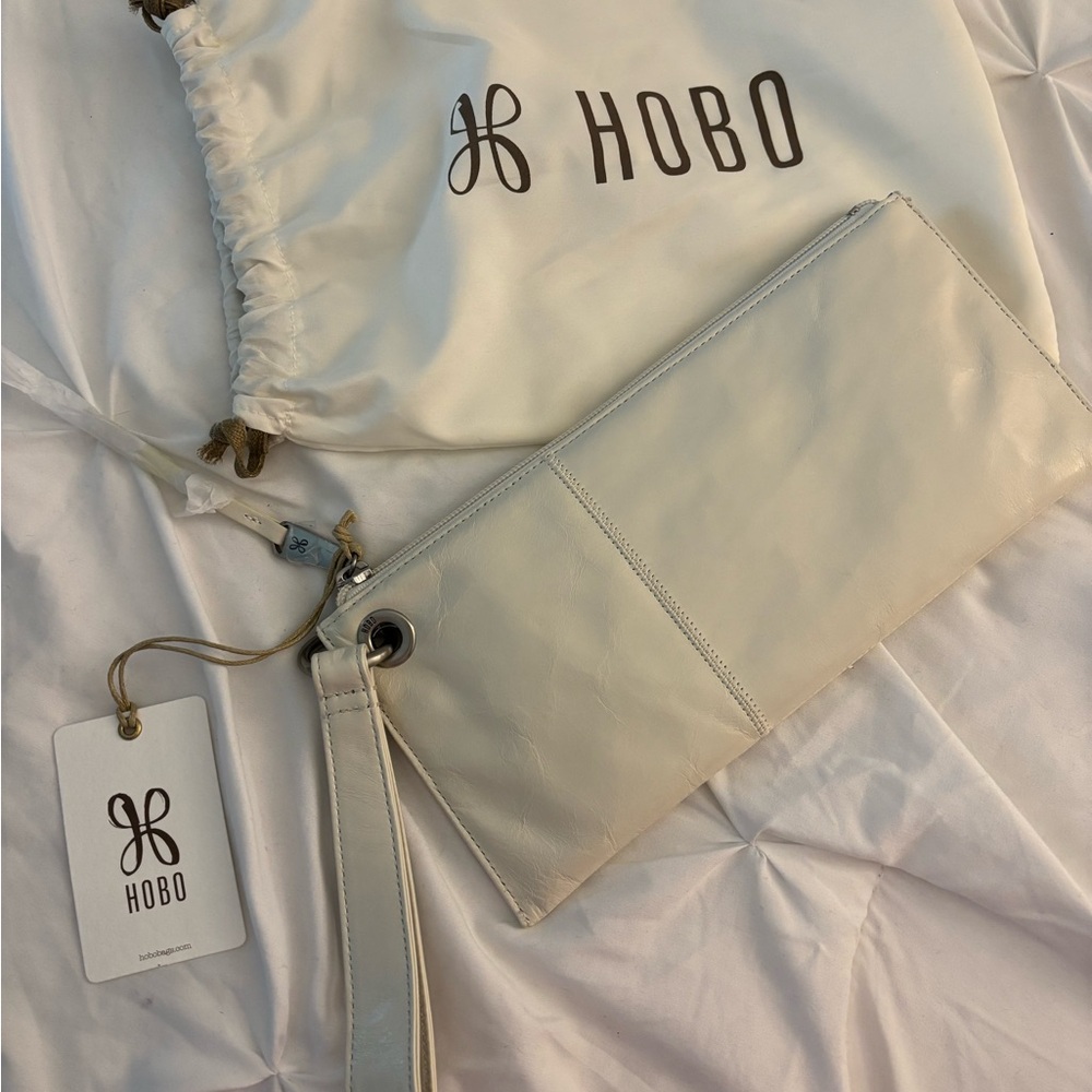 HOBO Cream Clutch with Zipper Closure
